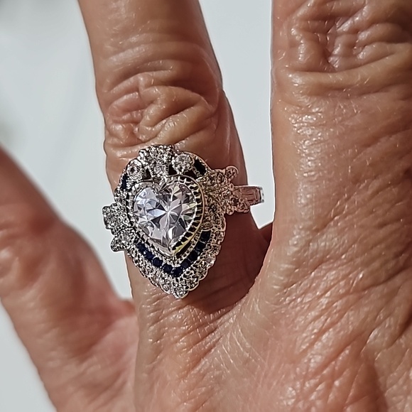 Heart Shape Sterling Siver Ring - Picture 9 of 16